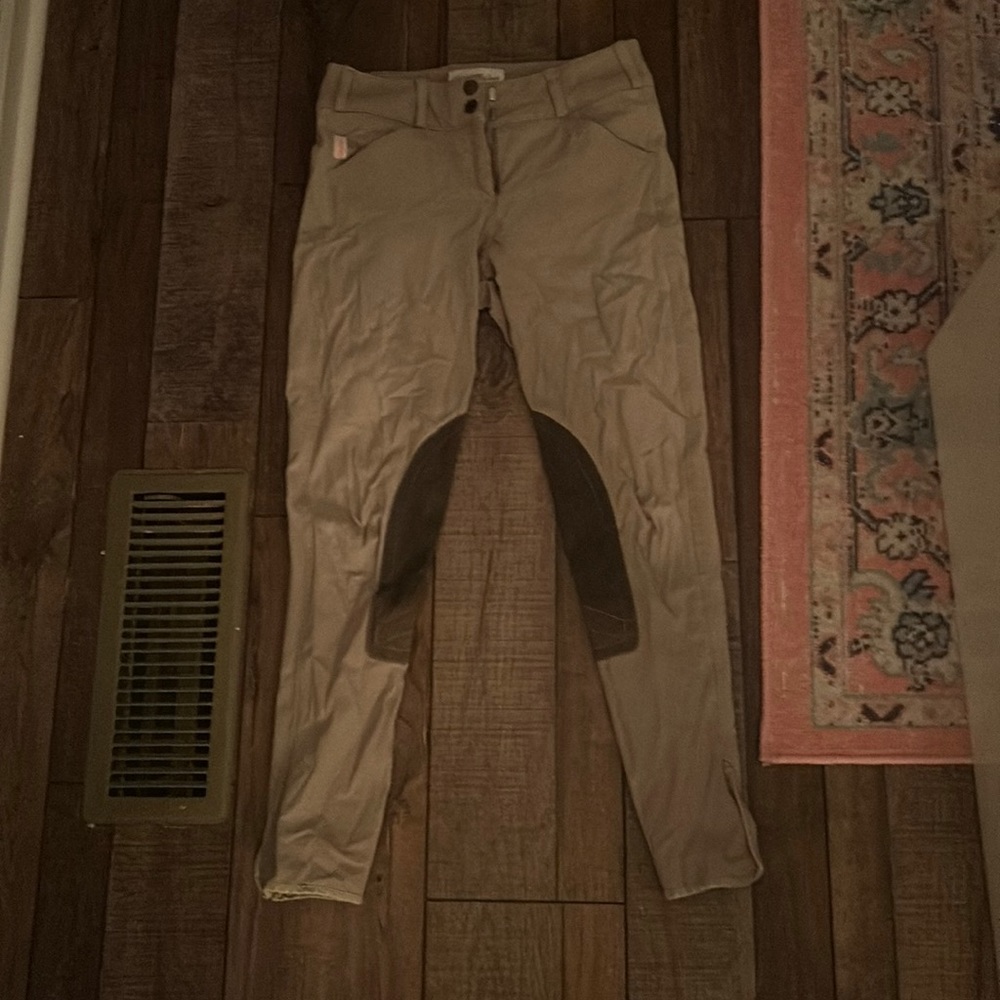 Tan tailored sportsman